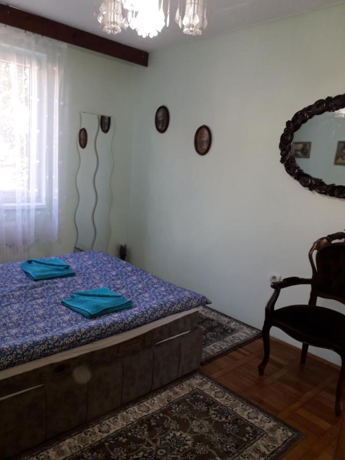 Cozy, Central 1-Bedroom Apartment In Timisoara, Romania Екстериор снимка