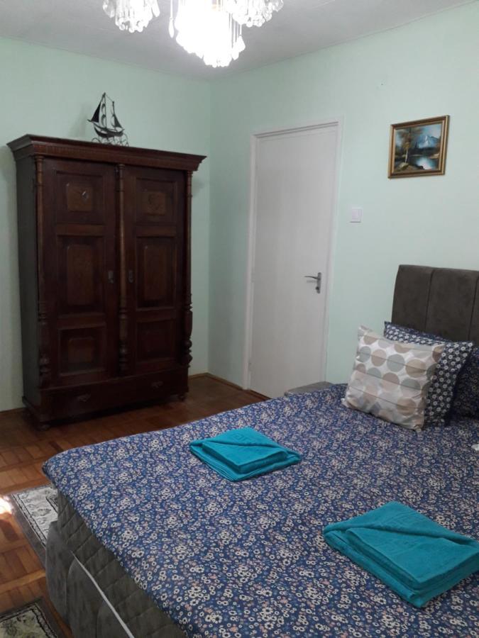Cozy, Central 1-Bedroom Apartment In Timisoara, Romania Екстериор снимка